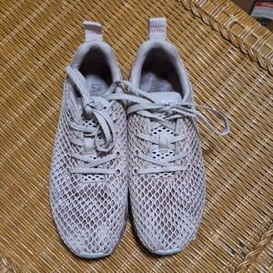 NOBULL Light Blush Sneakers Sz 6 Gently Loved